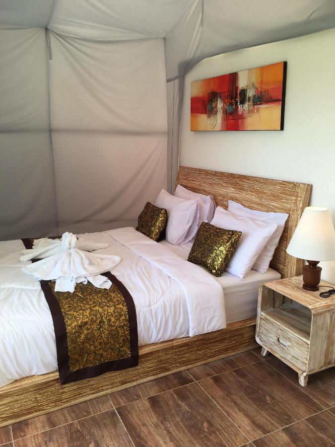 Starlake Villa & Glamping Kubupenlokan Exterior photo